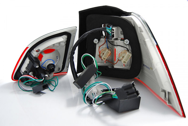 LED Upgrade Design Rückleuchten für BMW 5er E61 Touring 03-07 rot/rauch LCI Design